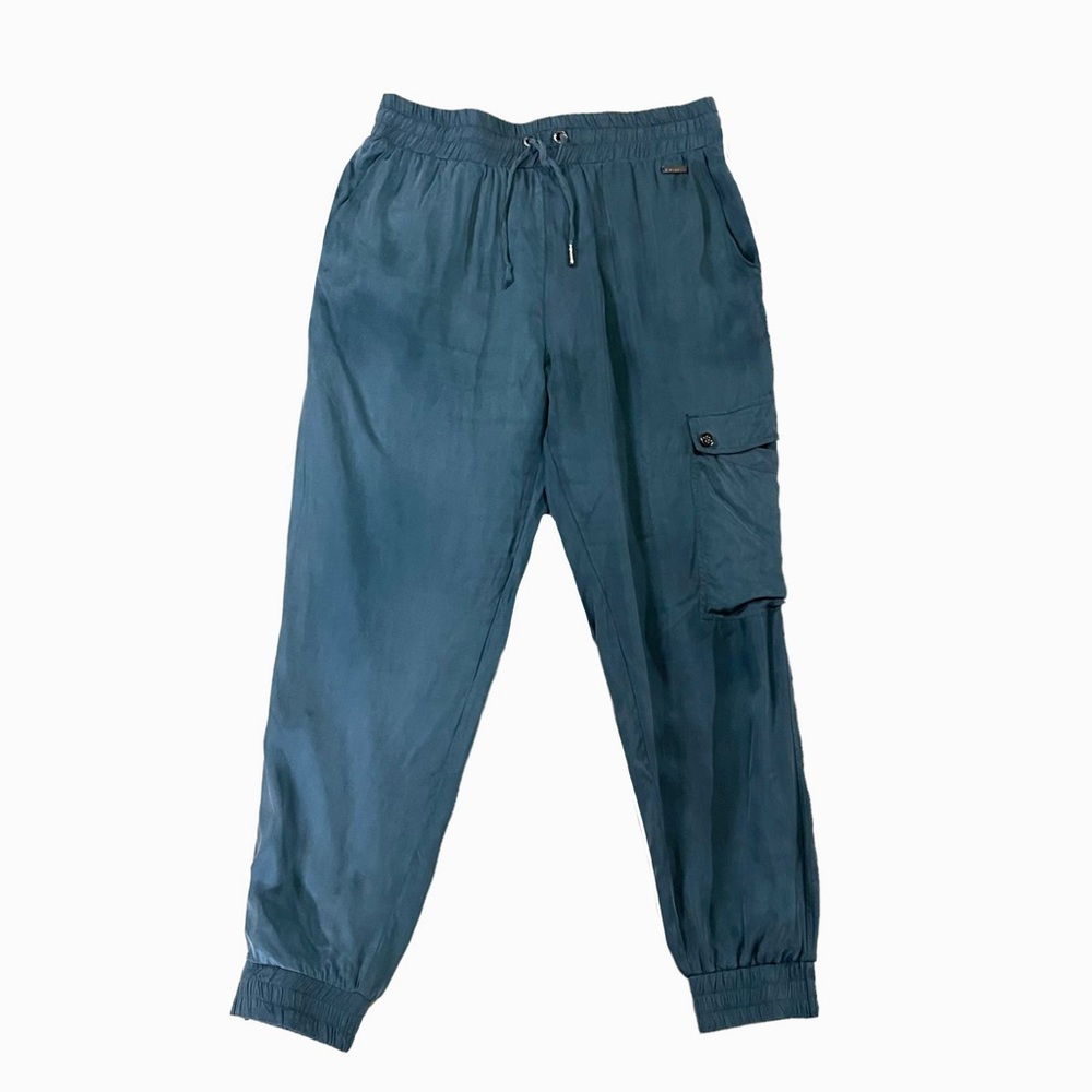 PRICE FIRM🚨 Sweaty Betty Luxe Cargo Satin 7/8 Joggers Pants in Teal Medium